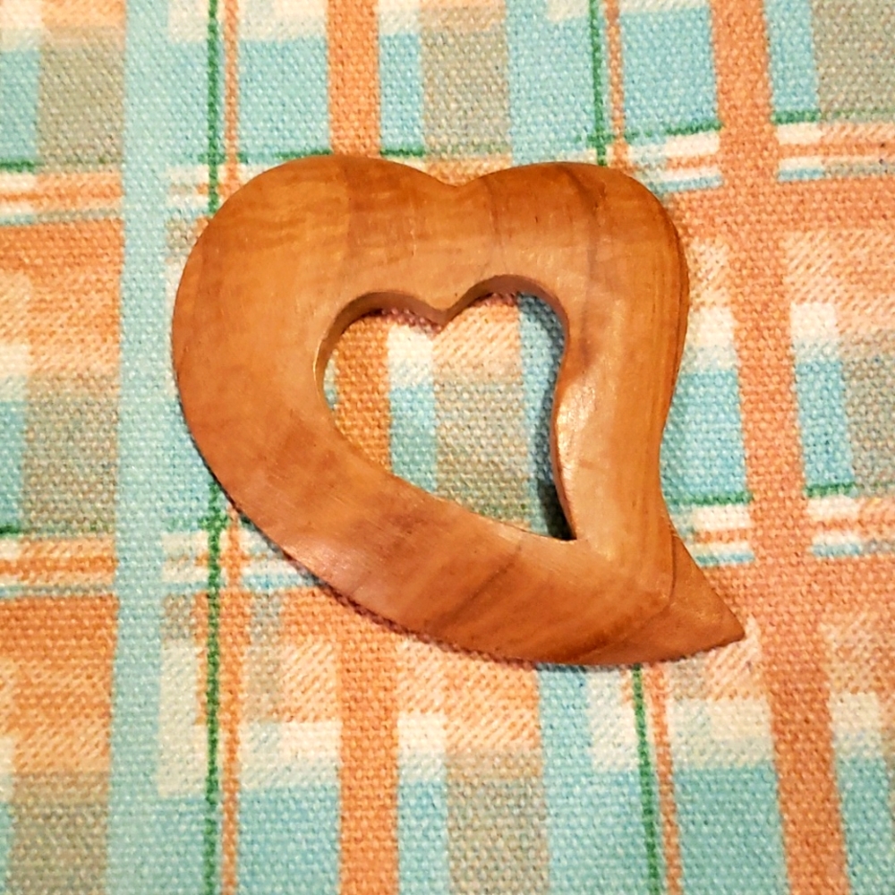 Wooden heart accent